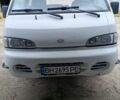 Белый Хендай Н 100, объемом двигателя 2.5 л и пробегом 388 тыс. км за 2100 $, фото 1 на Automoto.ua