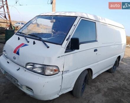 Білий Хендай Н 100, об'ємом двигуна 2.5 л та пробігом 222 тис. км за 1300 $, фото 1 на Automoto.ua