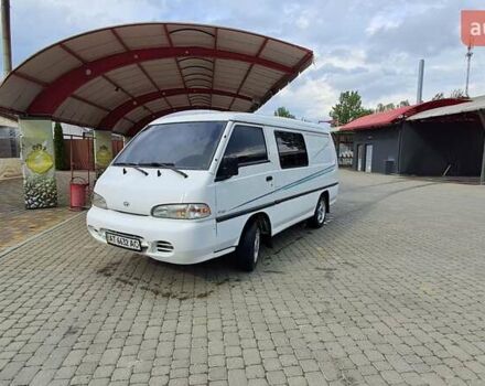 Білий Хендай Н 100, об'ємом двигуна 2.5 л та пробігом 340 тис. км за 2800 $, фото 1 на Automoto.ua