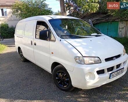 Хендай Н 100 2000 у Луцьку на Automoto.ua Білий Хендай Н 100, об'ємом двигуна 2.5 л та пробігом 300 тис. км за 2500 $, фото 5 на Automoto.ua