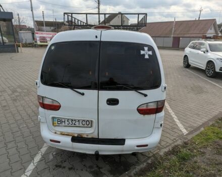 Белый Хендай Н 100, объемом двигателя 2.5 л и пробегом 400 тыс. км за 2335 $, фото 4 на Automoto.ua