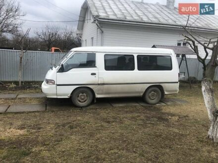 Хендай Н 100 1994 у Чернівцях на Automoto.ua Білий Хендай Н 100, об'ємом двигуна 2.9 л та пробігом 300 тис. км за 1600 $, фото 1 на Automoto.ua