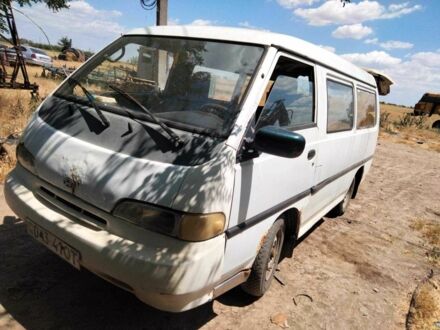 Хендай Н 100 1996 в Сарате на Automoto.ua Белый Хендай Н 100, объемом двигателя 2.5 л и пробегом 400 тыс. км за 1400 $, фото 1 на Automoto.ua