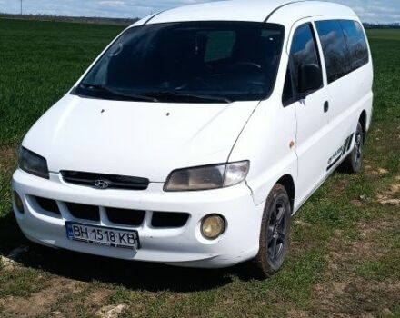 Білий Хендай Н 100, об'ємом двигуна 2.5 л та пробігом 363 тис. км за 3755 $, фото 1 на Automoto.ua
