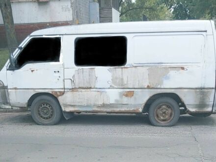 Белый Хендай Н 100, объемом двигателя 0 л и пробегом 250 тыс. км за 1164 $, фото 1 на Automoto.ua