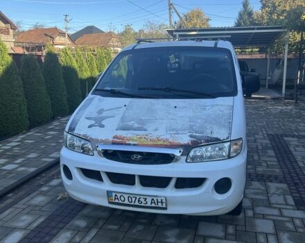 Хендай Н 100 2000 в Хусте на Automoto.ua Белый Хендай Н 100, объемом двигателя 2.5 л и пробегом 335 тыс. км за 3094 $, фото 1 на Automoto.ua