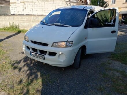 Хендай Н 100 2000 в Луцке на Automoto.ua Белый Хендай Н 100, объемом двигателя 2.5 л и пробегом 340 тыс. км за 4500 $, фото 1 на Automoto.ua