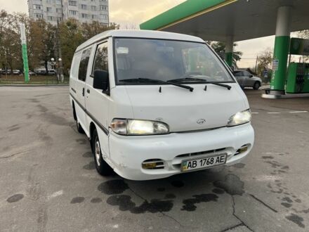 Хендай Н 100 2001 в Виннице на Automoto.ua Белый Хендай Н 100, объемом двигателя 2.5 л и пробегом 310 тыс. км за 1950 $, фото 1 на Automoto.ua