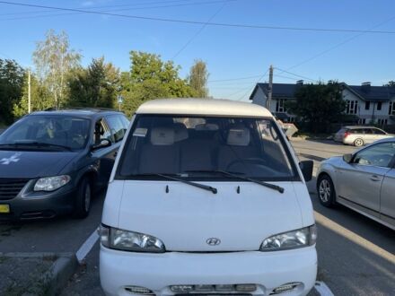 Хендай Н 100 2006 у Харкові на Automoto.ua Білий Хендай Н 100, об'ємом двигуна 2.5 л та пробігом 320 тис. км за 2500 $, фото 1 на Automoto.ua