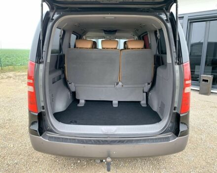 Черный Хендай Н 100, объемом двигателя 2.5 л и пробегом 231 тыс. км за 7100 $, фото 23 на Automoto.ua