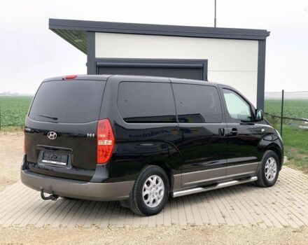 Черный Хендай Н 100, объемом двигателя 2.5 л и пробегом 231 тыс. км за 7100 $, фото 6 на Automoto.ua