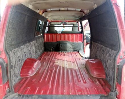 Красный Хендай Н 100, объемом двигателя 2.5 л и пробегом 187 тыс. км за 3000 $, фото 6 на Automoto.ua