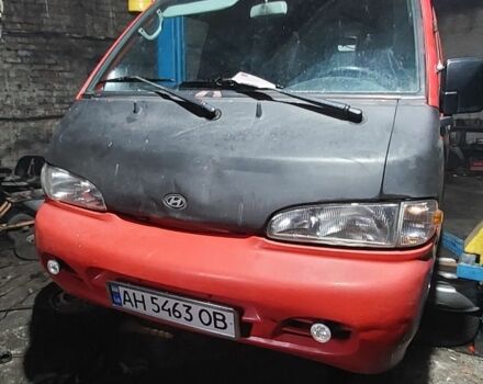 Красный Хендай Н 100, объемом двигателя 0 л и пробегом 150 тыс. км за 1500 $, фото 1 на Automoto.ua