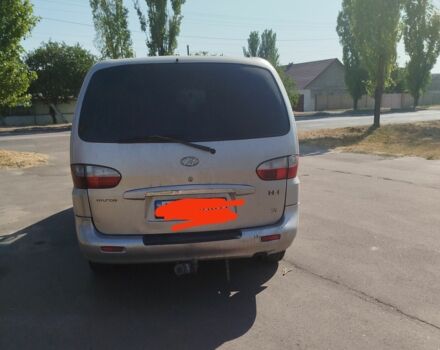 Серый Хендай Н 100, объемом двигателя 2.5 л и пробегом 480 тыс. км за 4000 $, фото 4 на Automoto.ua