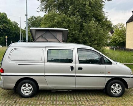 Серый Хендай Н 100, объемом двигателя 2.5 л и пробегом 187 тыс. км за 2300 $, фото 5 на Automoto.ua