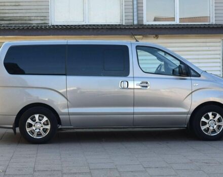 Серый Хендай Н 100, объемом двигателя 2.5 л и пробегом 194 тыс. км за 8900 $, фото 3 на Automoto.ua