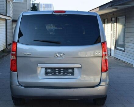 Серый Хендай Н 100, объемом двигателя 2.5 л и пробегом 194 тыс. км за 8900 $, фото 4 на Automoto.ua