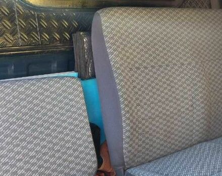 Синий Хендай Н 100, объемом двигателя 2.5 л и пробегом 70 тыс. км за 1700 $, фото 9 на Automoto.ua