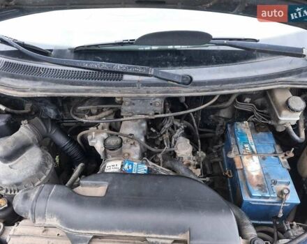 Синій Хендай Н 100, об'ємом двигуна 2.5 л та пробігом 256 тис. км за 3000 $, фото 4 на Automoto.ua