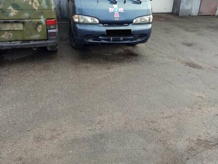 Хендай Н 100 1998 у Києві на Automoto.ua Синій Хендай Н 100, об'ємом двигуна 2.48 л та пробігом 300 тис. км за 2421 $, фото 1 на Automoto.ua