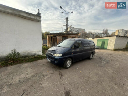 Синий Хендай Н 100, объемом двигателя 2.48 л и пробегом 361 тыс. км за 3000 $, фото 1 на Automoto.ua