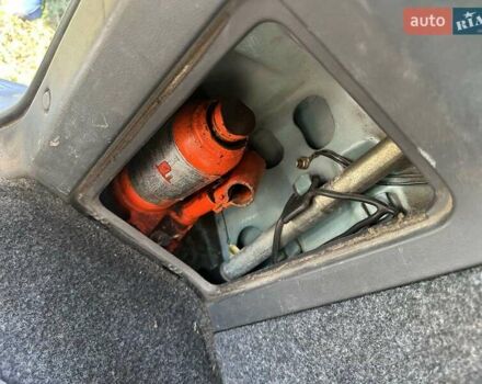 Зелений Хендай Н 100, об'ємом двигуна 2.35 л та пробігом 90 тис. км за 3500 $, фото 12 на Automoto.ua