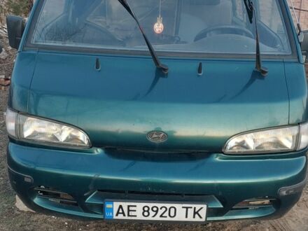 Хендай Н 100 1997 в Павлограде на Automoto.ua Зеленый Хендай Н 100, объемом двигателя 2.4 л и пробегом 414 тыс. км за 1698 $, фото 1 на Automoto.ua