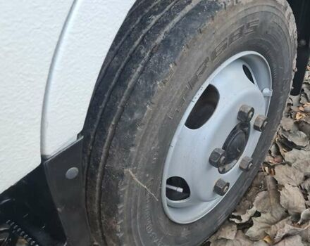 Белый Хендай НД 65, объемом двигателя 3.3 л и пробегом 215 тыс. км за 9500 $, фото 4 на Automoto.ua