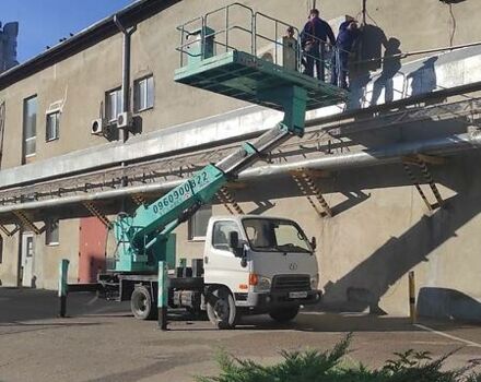 Белый Хендай НД 65, объемом двигателя 3.3 л и пробегом 222 тыс. км за 27000 $, фото 15 на Automoto.ua