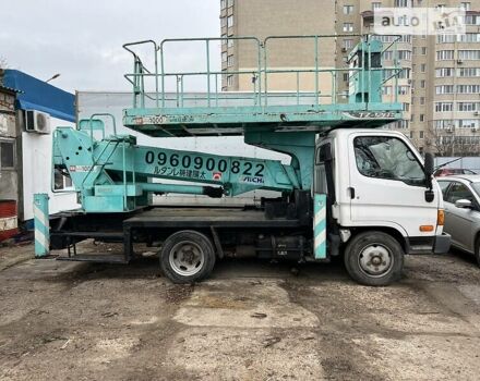 Белый Хендай НД 65, объемом двигателя 3.3 л и пробегом 222 тыс. км за 27000 $, фото 1 на Automoto.ua