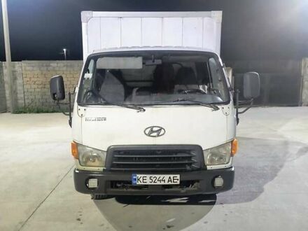 Білий Хендай НД 65, об'ємом двигуна 3.3 л та пробігом 460 тис. км за 7000 $, фото 1 на Automoto.ua