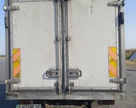 Белый Хендай НД 72, объемом двигателя 3.3 л и пробегом 765 тыс. км за 4300 $, фото 4 на Automoto.ua