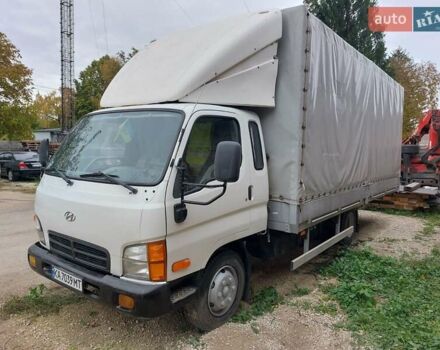 Хендай НД 72 2007 в Тернополе на Automoto.ua Белый Хендай НД 72, объемом двигателя 3.91 л и пробегом 570 тыс. км за 8400 $, фото 1 на Automoto.ua