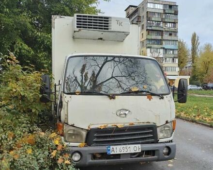 Білий Хендай НД 72, об'ємом двигуна 3.3 л та пробігом 300 тис. км за 4300 $, фото 1 на Automoto.ua