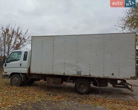 Белый Хендай НД 78, объемом двигателя 3.93 л и пробегом 400 тыс. км за 6500 $, фото 3 на Automoto.ua