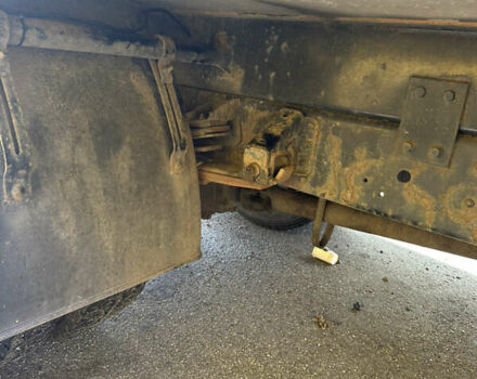 Белый Хендай НД 78, объемом двигателя 3.9 л и пробегом 100 тыс. км за 11800 $, фото 6 на Automoto.ua