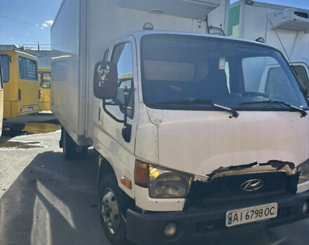 Белый Хендай НД 78, объемом двигателя 3.9 л и пробегом 100 тыс. км за 11800 $, фото 1 на Automoto.ua