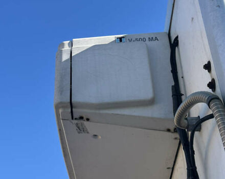 Белый Хендай НД 78, объемом двигателя 3.9 л и пробегом 100 тыс. км за 11800 $, фото 3 на Automoto.ua