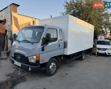 Сірий Хендай НД 78, об'ємом двигуна 3.91 л та пробігом 400 тис. км за 9000 $, фото 1 на Automoto.ua