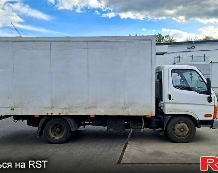 Белый Хендай НД, объемом двигателя 3.3 л и пробегом 833 тыс. км за 8000 $, фото 3 на Automoto.ua