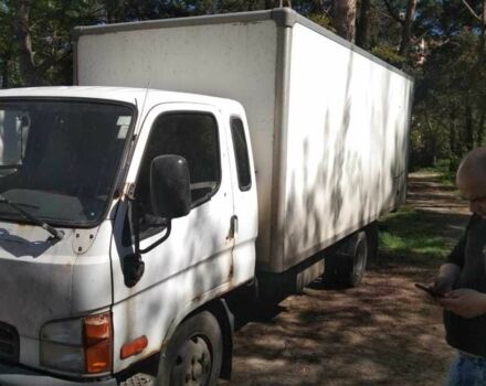 Білий Хендай НД, об'ємом двигуна 3.9 л та пробігом 420 тис. км за 7500 $, фото 1 на Automoto.ua