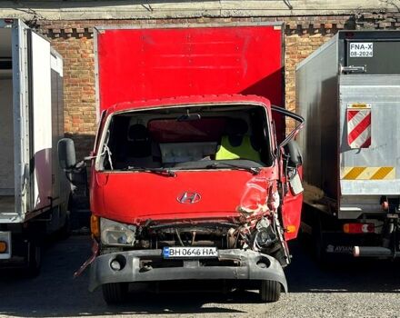 Хендай НД, об'ємом двигуна 3.9 л та пробігом 280 тис. км за 4999 $, фото 1 на Automoto.ua