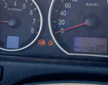 Черный Хендай ЛХ55, объемом двигателя 3.8 л и пробегом 260 тыс. км за 8200 $, фото 5 на Automoto.ua