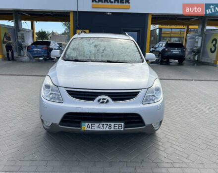 Серый Хендай ЛХ55, объемом двигателя 3.78 л и пробегом 170 тыс. км за 8800 $, фото 2 на Automoto.ua
