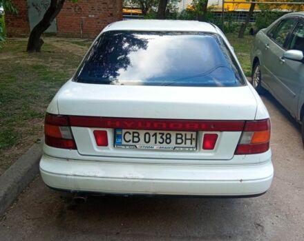 Белый Хендай Лантра, объемом двигателя 1.5 л и пробегом 240 тыс. км за 650 $, фото 1 на Automoto.ua