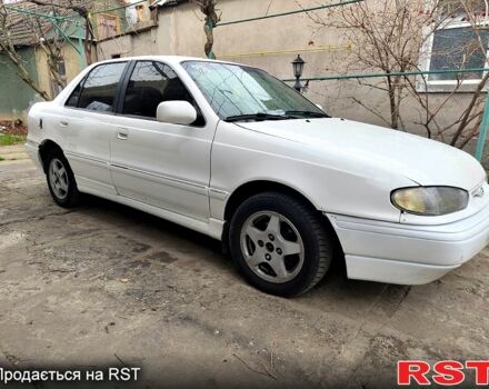 Білий Хендай Лантра, об'ємом двигуна 1.6 л та пробігом 0 тис. км за 1600 $, фото 1 на Automoto.ua