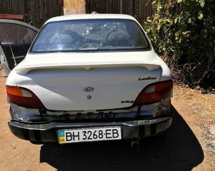 Белый Хендай Лантра, объемом двигателя 1.8 л и пробегом 0 тыс. км за 1100 $, фото 11 на Automoto.ua