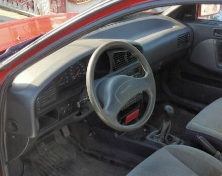 Червоний Хендай Лантра, об'ємом двигуна 1 л та пробігом 198 тис. км за 700 $, фото 17 на Automoto.ua