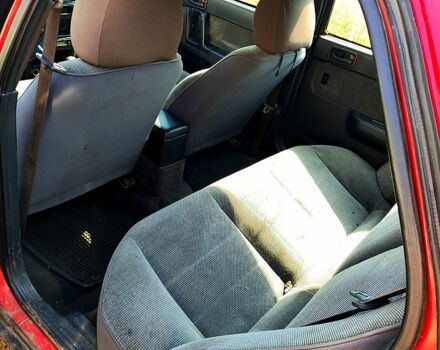 Червоний Хендай Лантра, об'ємом двигуна 1.6 л та пробігом 240 тис. км за 1200 $, фото 5 на Automoto.ua