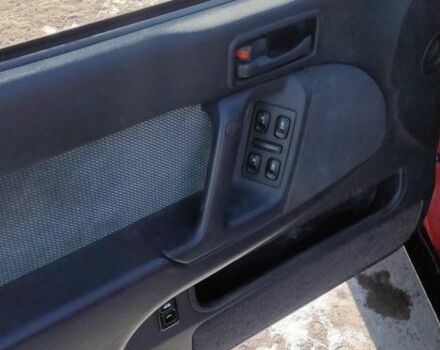 Червоний Хендай Лантра, об'ємом двигуна 1 л та пробігом 198 тис. км за 700 $, фото 21 на Automoto.ua